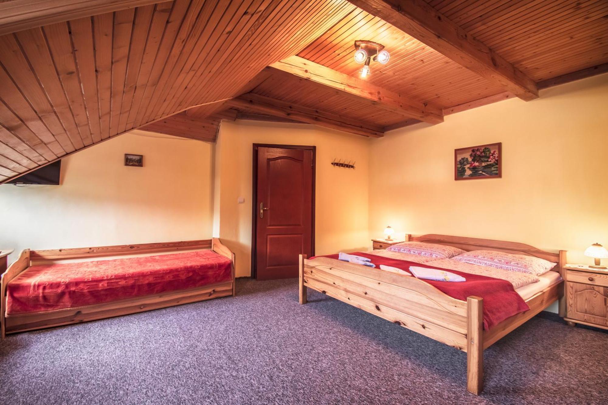 Penzion Deny Ždiar Exteriör bild