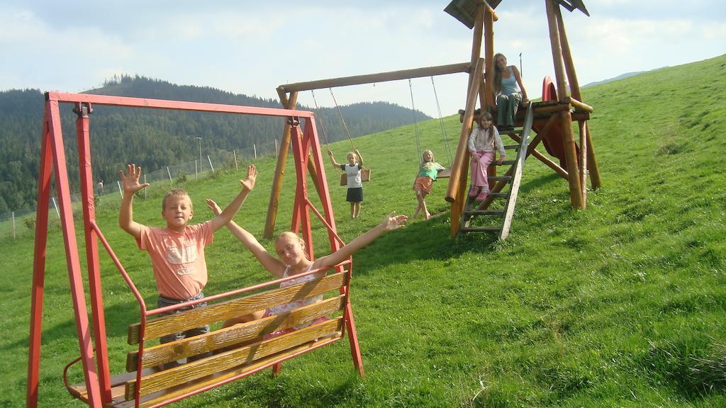 Penzion Deny Ždiar Exteriör bild