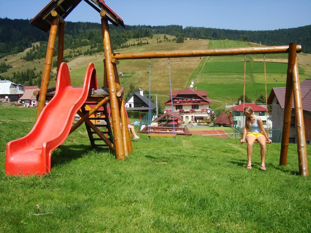 Penzion Deny Ždiar Exteriör bild